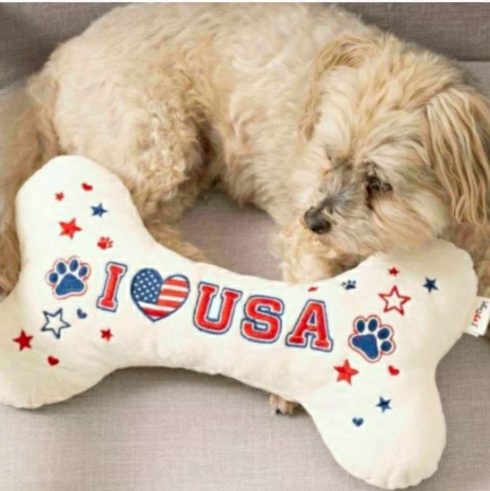 iHeartDogs❤️I Heart USA Bone Shaped Dog Pillow